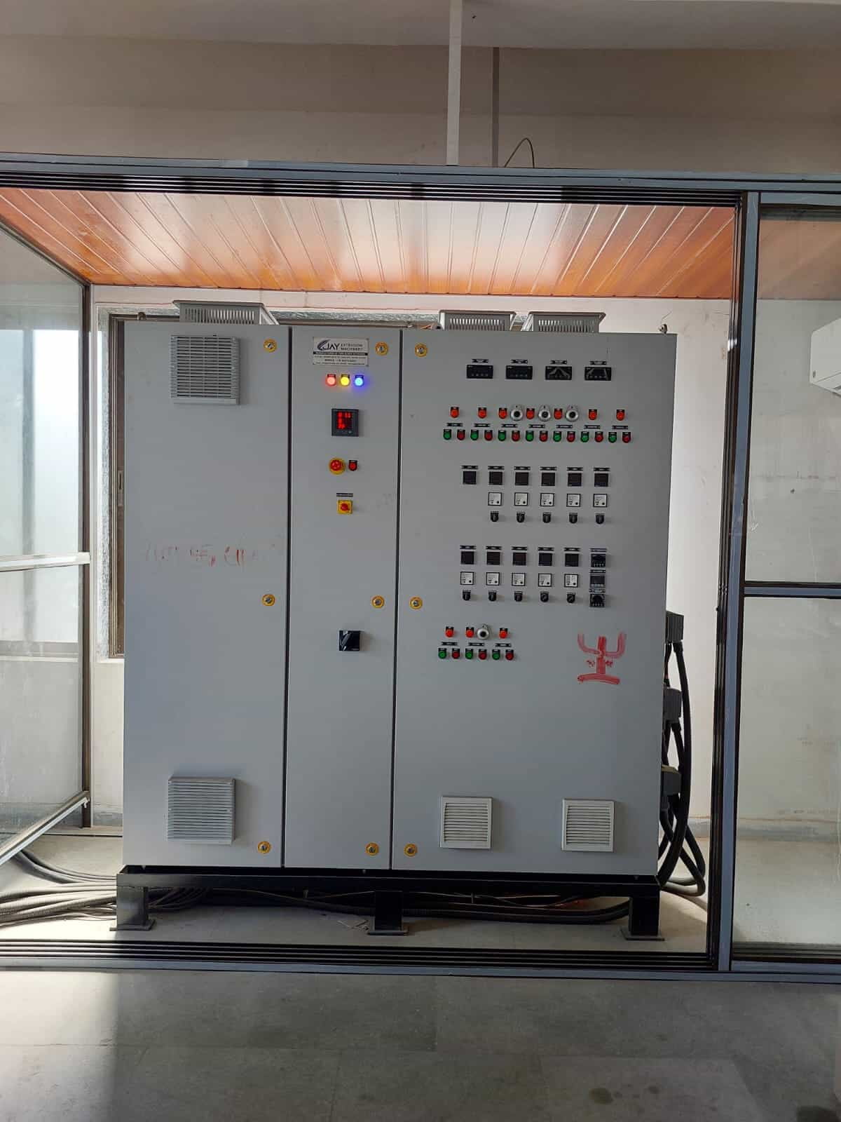 Airconditioned Panel Room